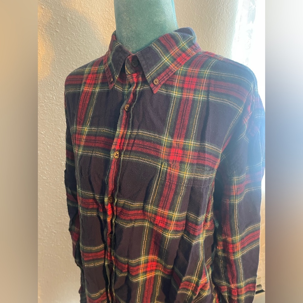 Craft & barrow: red and blue plaid flannel - Picture 2 of 4